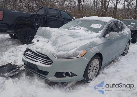 2014 Ford Fusion Hybrid Se из США, поврежденный, VIN 3FA6P0LU1ER169011